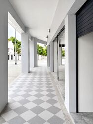 Sims Avenue (D14), Retail #557616861
